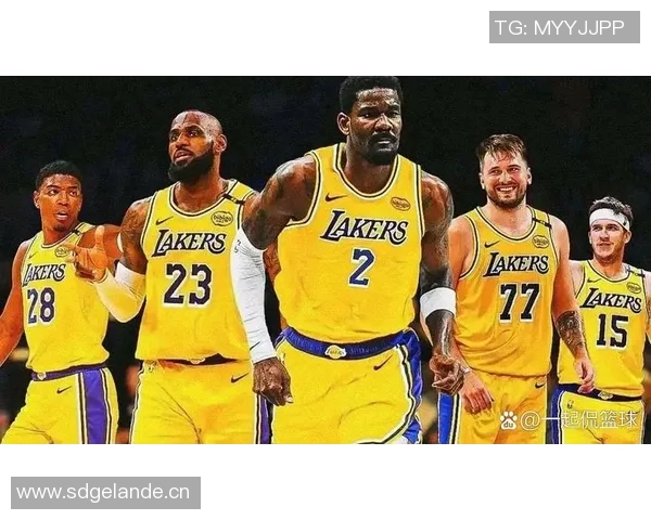 艾顿谈篮球哲学：得分与出手数不重要我信任东契奇詹姆斯和里夫斯的能力